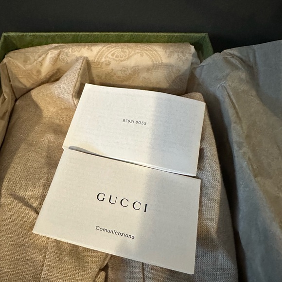 Authentic gucci slides size 35.5 (5.5) - Picture 7 of 7